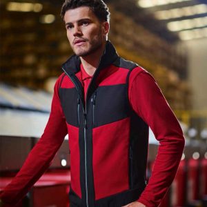 Unisex Regatta E-Volve RG385 red and black two-layer soft shell bodywarmer, perfect for outdoor professionals.